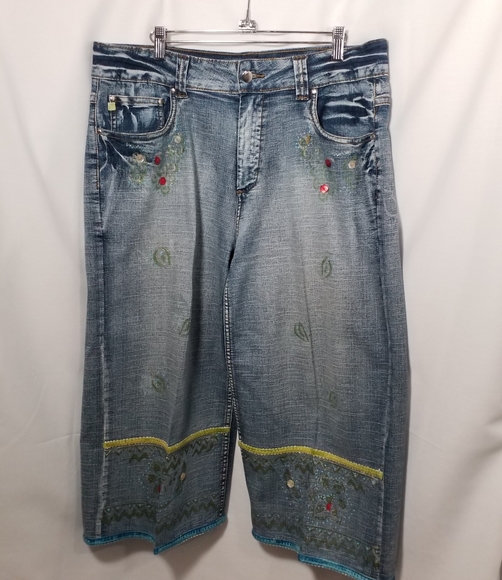Crest Jeans Wide Leg Capri - Picture 2 of 11